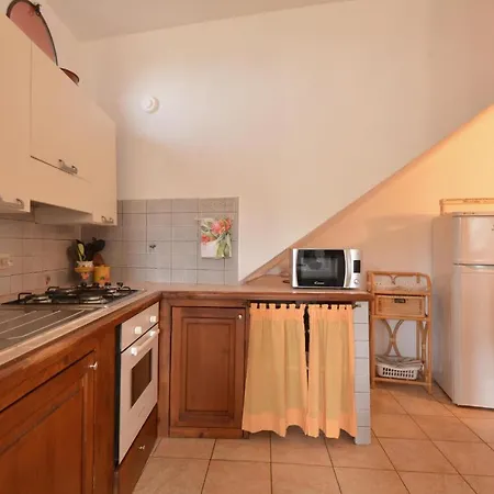 Feriehus In With Wifi And 1 Bedrooms Imperia