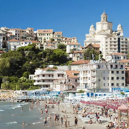 In With Wifi And 1 Bedrooms * Imperia